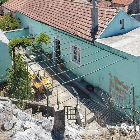 Ferienhaus Fuer 3 Personen 1 Kind Ca 80 Qm In Donja Banda, Dalmatien Sueddalmatien Vikendica