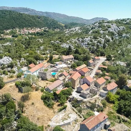 Ferienhaus Fuer 3 Personen 1 Kind Ca 80 Qm In Donja Banda, Dalmatien Sueddalmatien