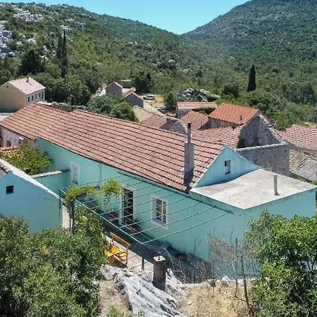 Ferienhaus Fuer 3 Personen 1 Kind Ca 80 Qm In Donja Banda, Dalmatien Sueddalmatien Potomje